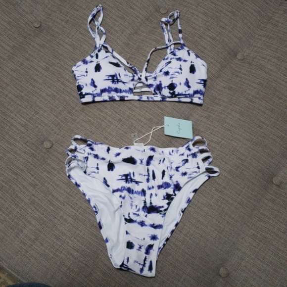 Cupshe bikini - Picture 3 of 6